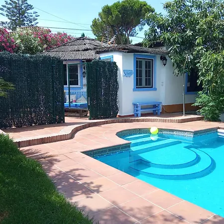 Apartamento Con Aparcamiento Exclusivo En Marbella *