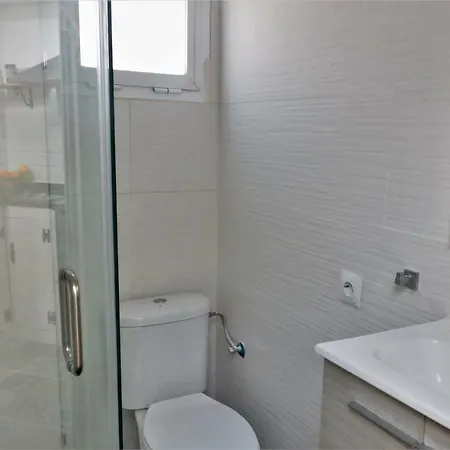 Apartamento Con Aparcamiento Exclusivo En Marbella *